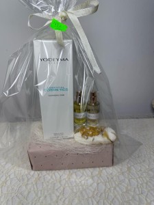 Zestawy prezentowe perfumy Yodayma zawieszka zapachowa  woda micelarna2896